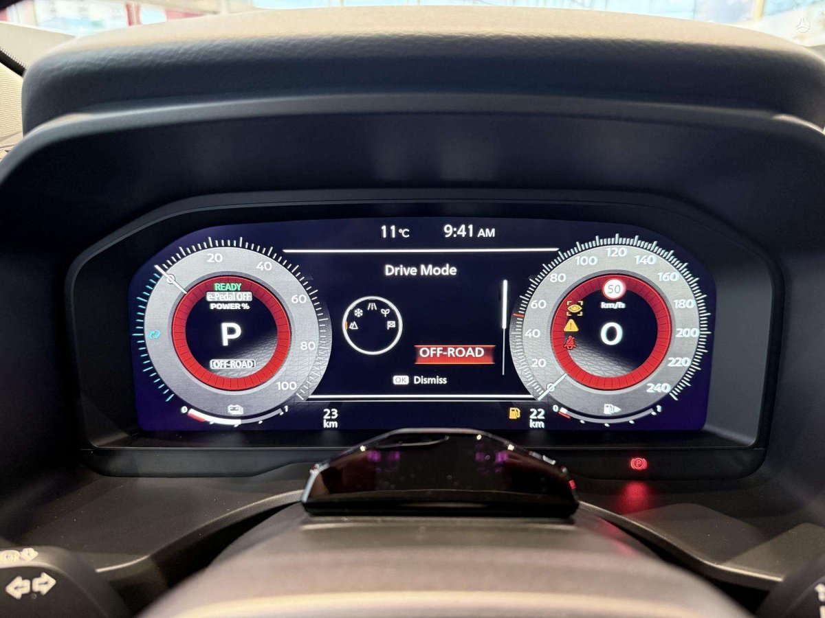 Nissan X-Trail Visureigis / Krosoveris Benzinas / elektra