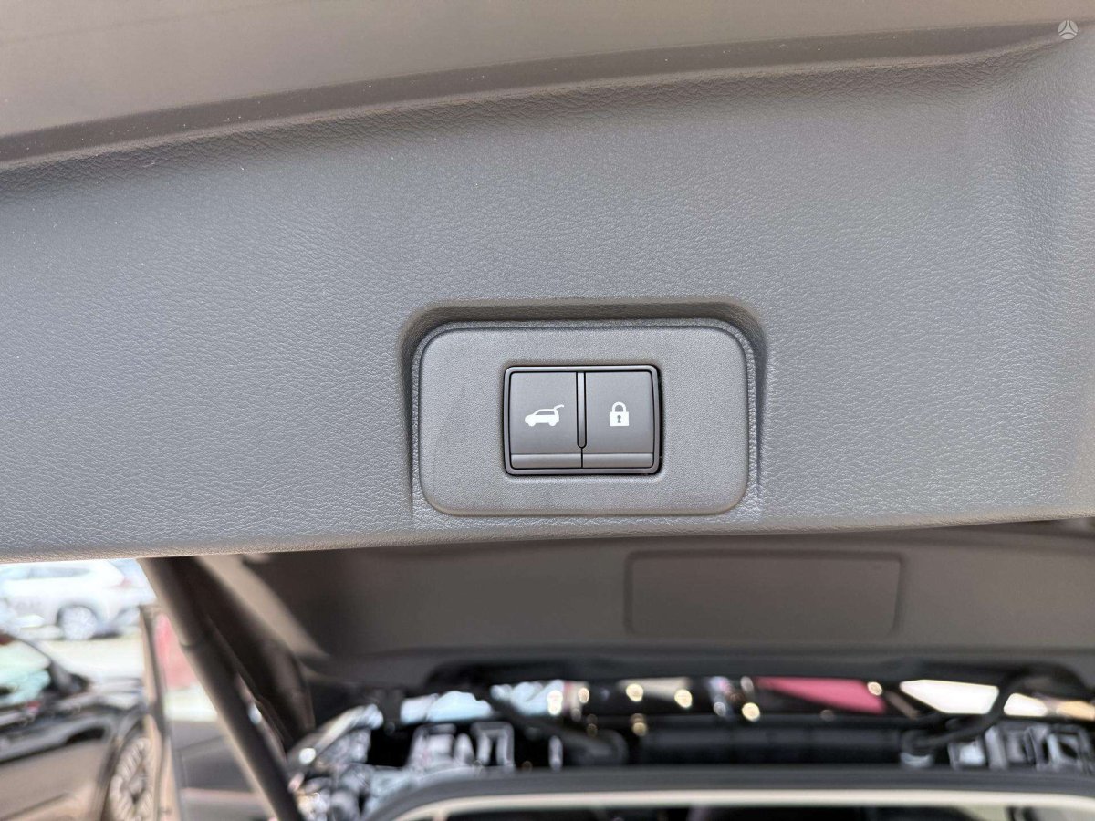 Nissan X-Trail Visureigis / Krosoveris Benzinas / elektra