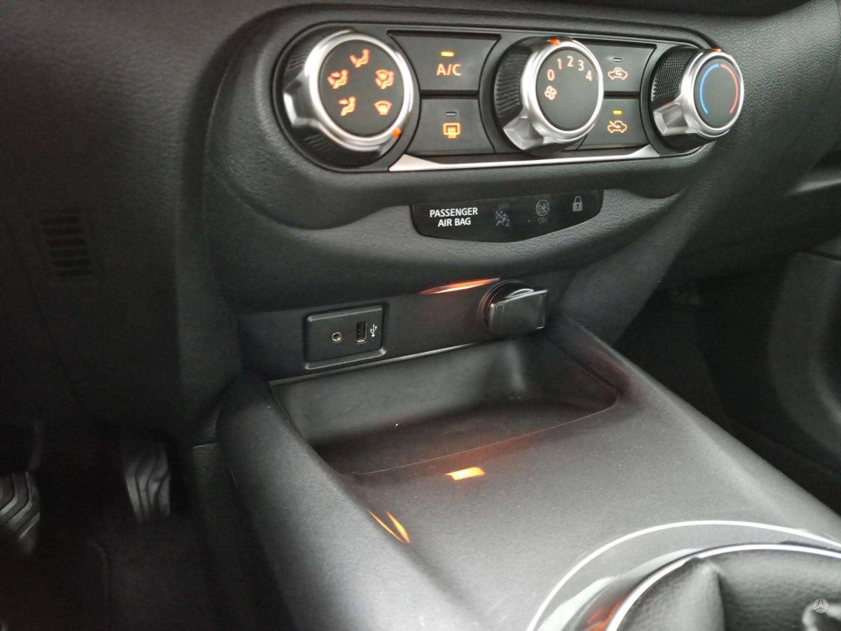 Nissan Juke Visureigis / Krosoveris Benzinas