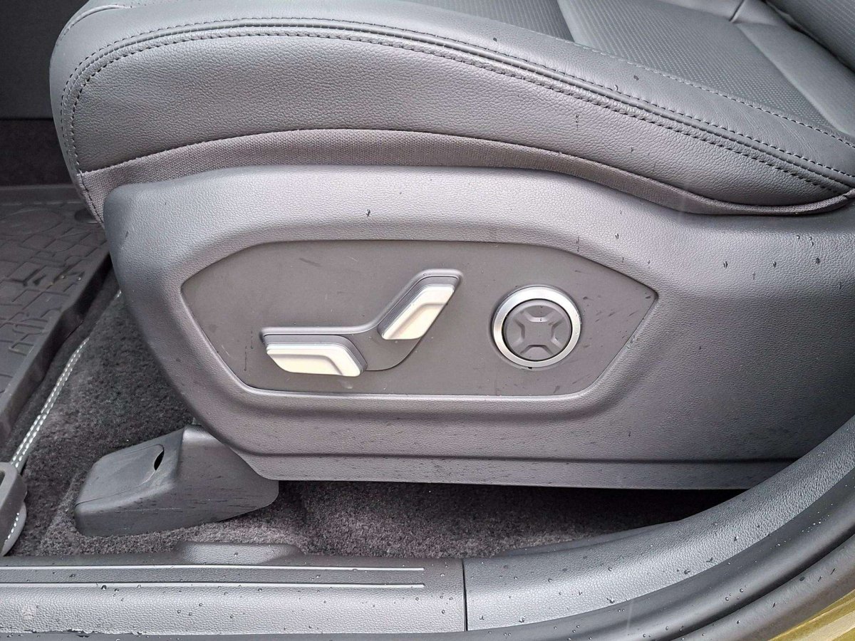 Hyundai Santa Fe Visureigis / Krosoveris Benzinas / elektra
