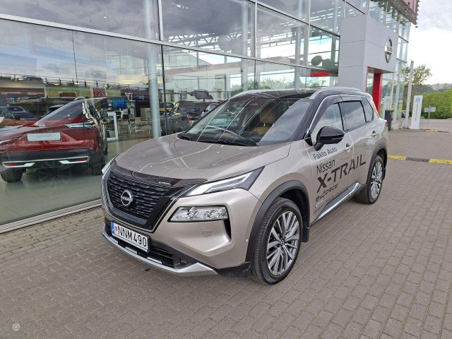 Nissan X-Trail Visureigis / Krosoveris Benzinas / elektra