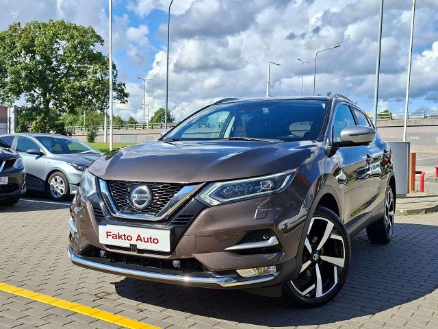 Nissan Qashqai Visureigis / Krosoveris Benzinas